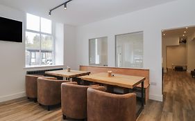 Apartment 4